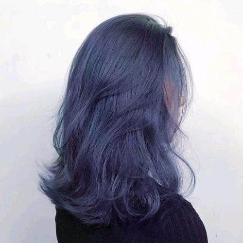 雾霾蓝的头发颜色