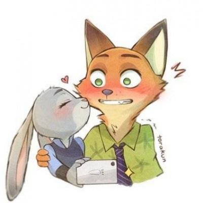 狐狸和兔子情侣图片