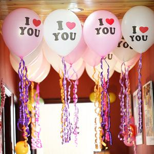 情侣气球图片 粉色气球图片