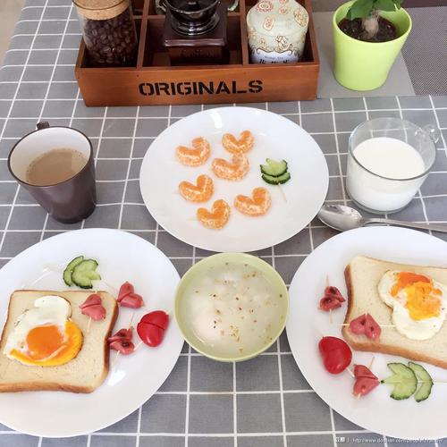 情侣早餐图片