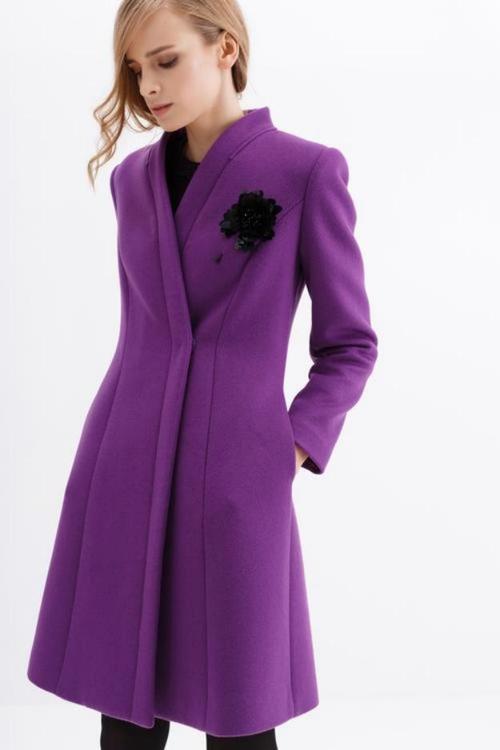 紫色大衣配什么颜色内搭