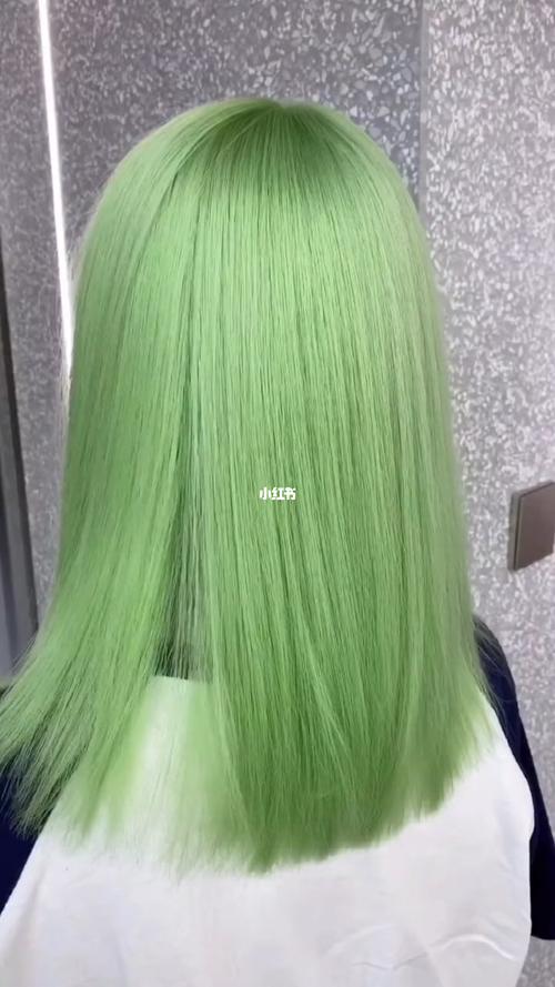 绿色头发图片