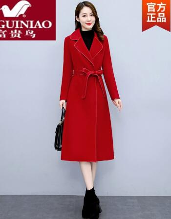 红色羊绒大衣怎么搭配好看图片 大红色羊绒衫配