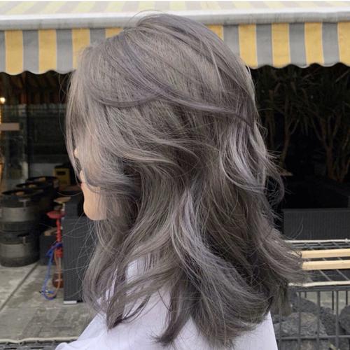 灰色头发