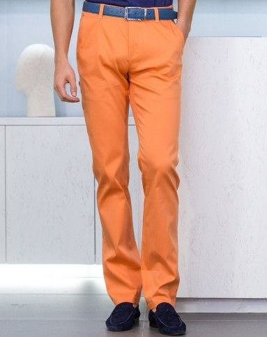 橙色上衣配裤子图片